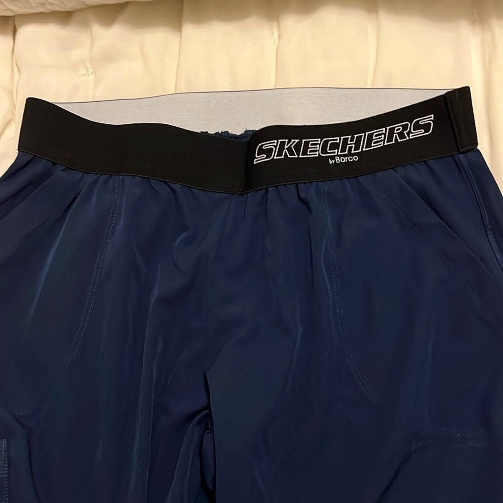 COPY - Sketchers scrubs